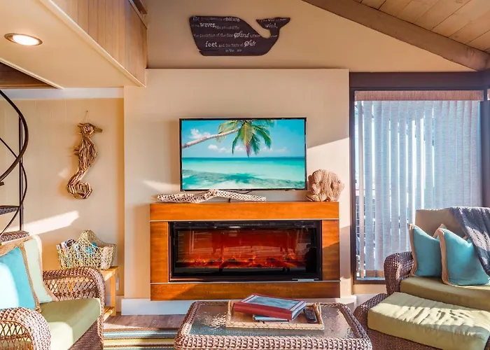 Seamist Beach Cottage, Private Beach & Ocean Views