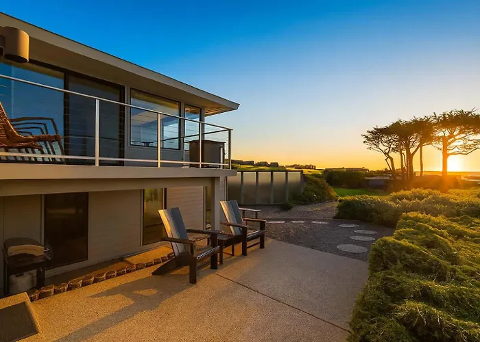 Coastal Tee Lodge By Sonoma Stays - Ocean Views